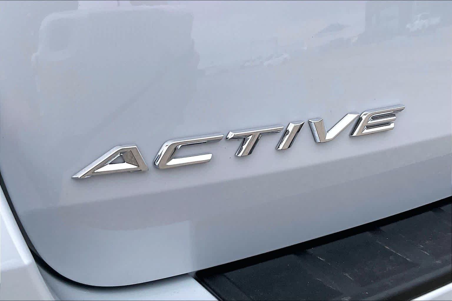 New 2026 Space White Metallic Ford Active image 15