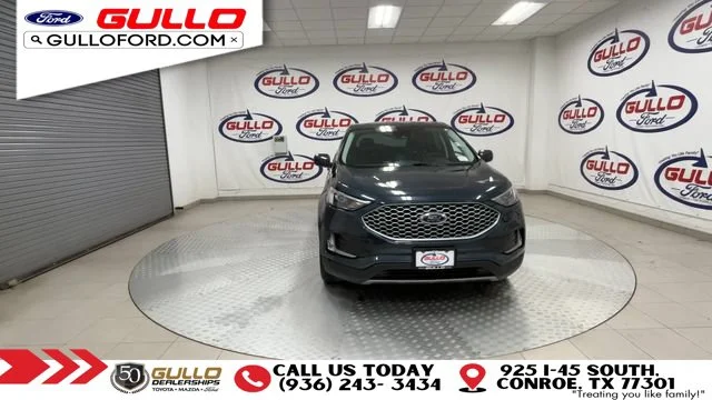 Used 2024 Blue Metallic Ford SEL image 3