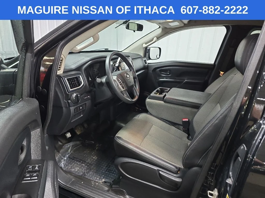 Used 2018 Black Nissan S image 28