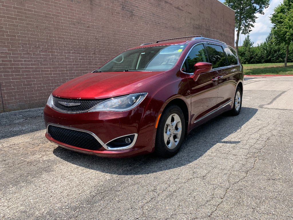 Used 2017 Velvet Red Pearlcoat Chrysler Touring-L Plus image 1