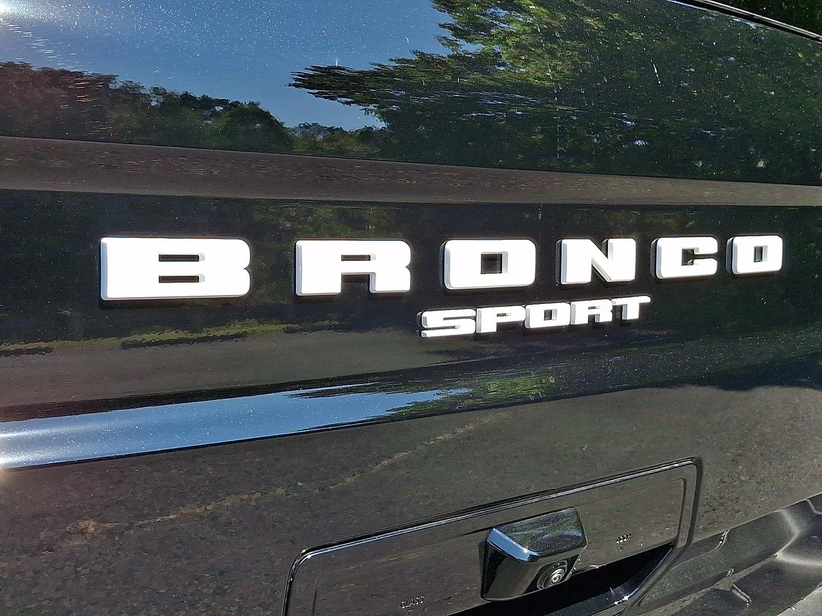 Used 2025 Shadow Black Ford Outer Banks image 30