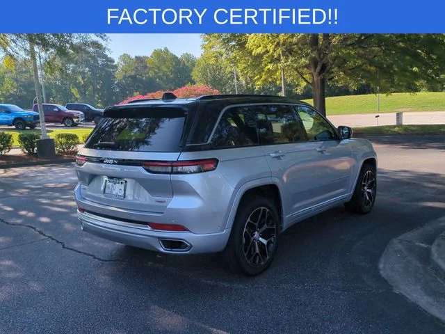 Used 2024 Silver Jeep Summit Reserve 4xe image 5