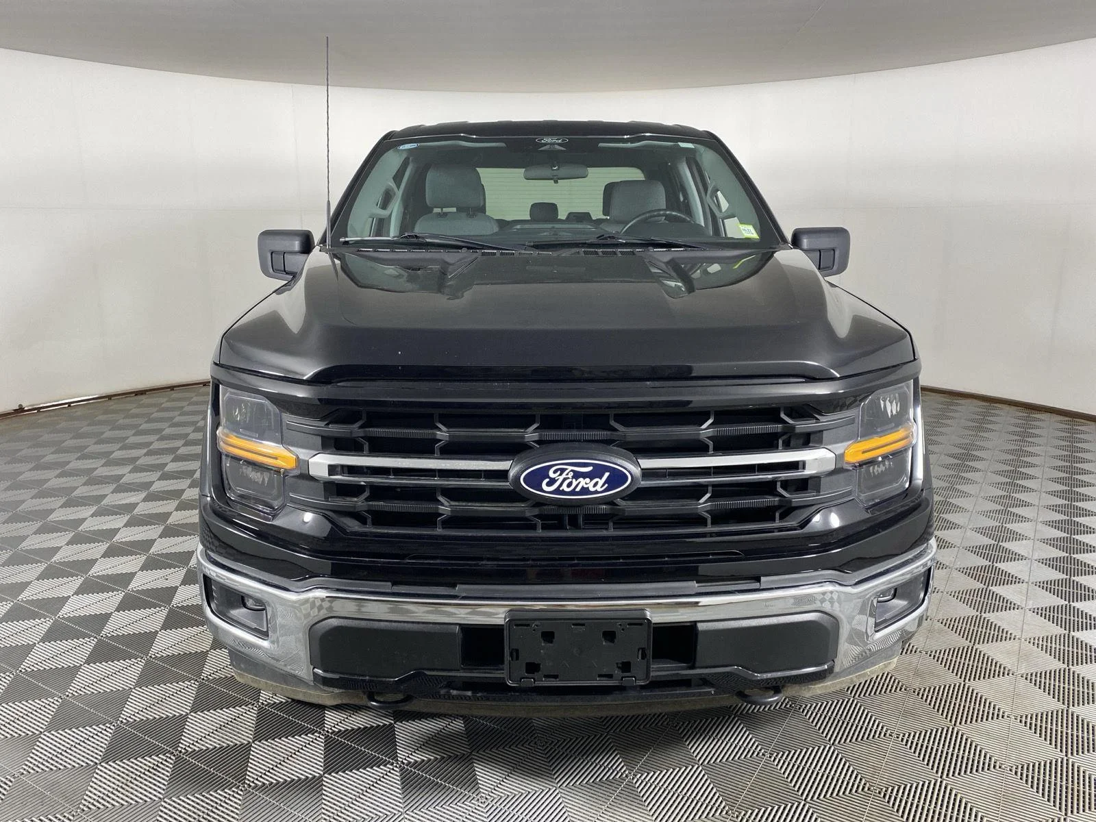 Used 2025 Agate Black Ford XLT image 5