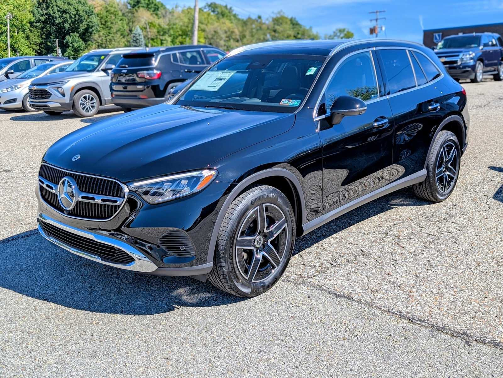 New 2027 Black Mercedes-Benz GLC 300 image 1