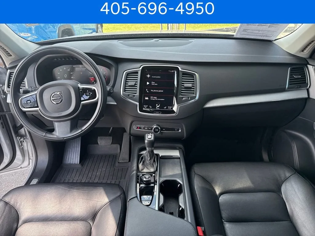 Pre-Owned 2022 Volvo XC90 Momentum