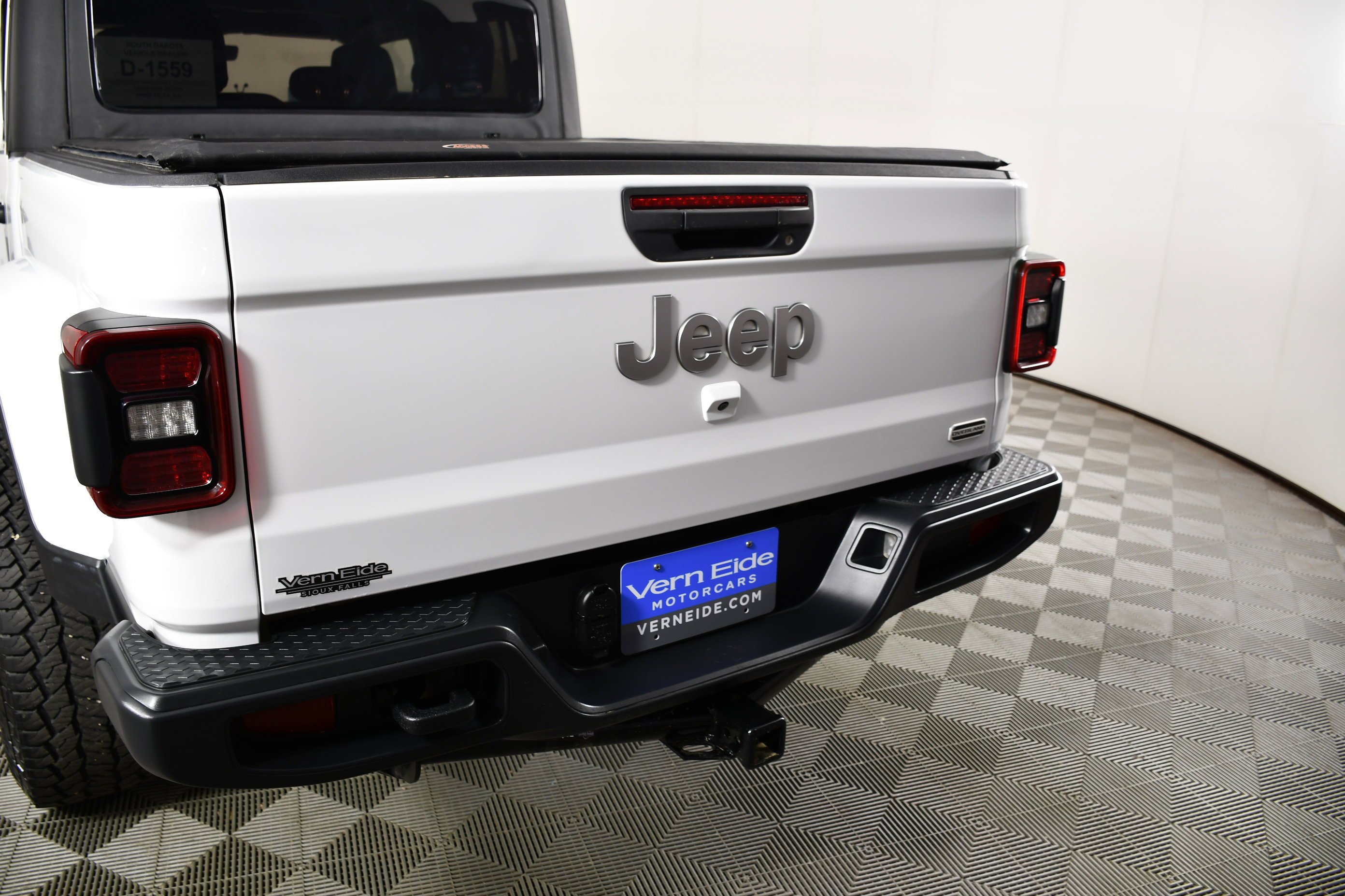 Used 2021 Bright White Clearcoat Jeep Overland image 15