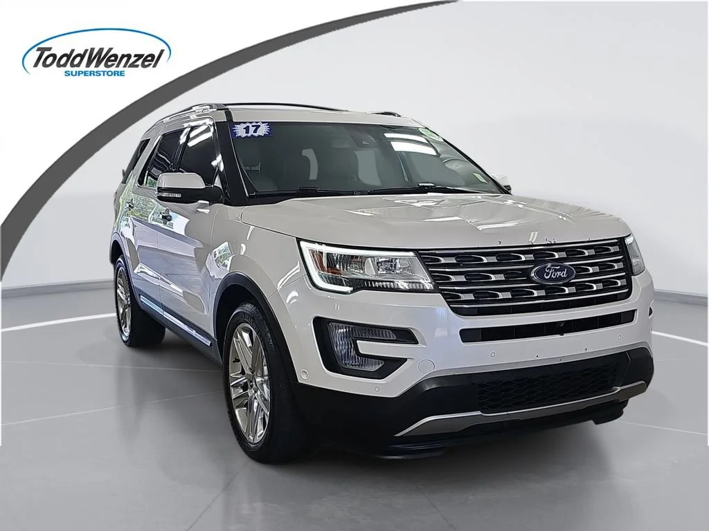 2017 Ford Explorer Limited 4WD's photo