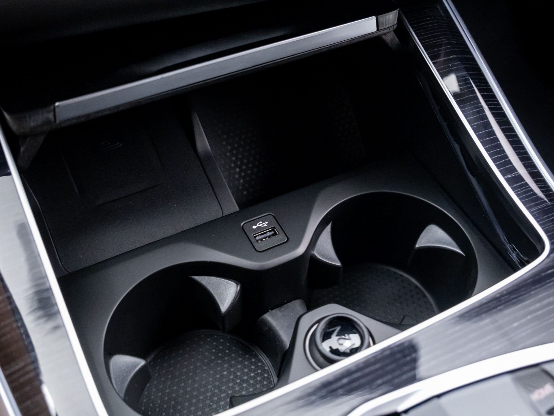 New 2026 Carbon Black Metallic BMW xDrive40i image 28
