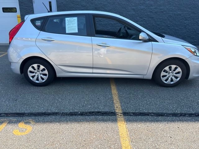 Used 2016 Ironman Silver Metallic Hyundai SE image 4