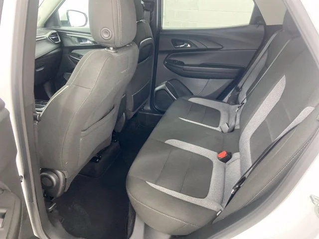 Used 2025 White Chevrolet LT image 18