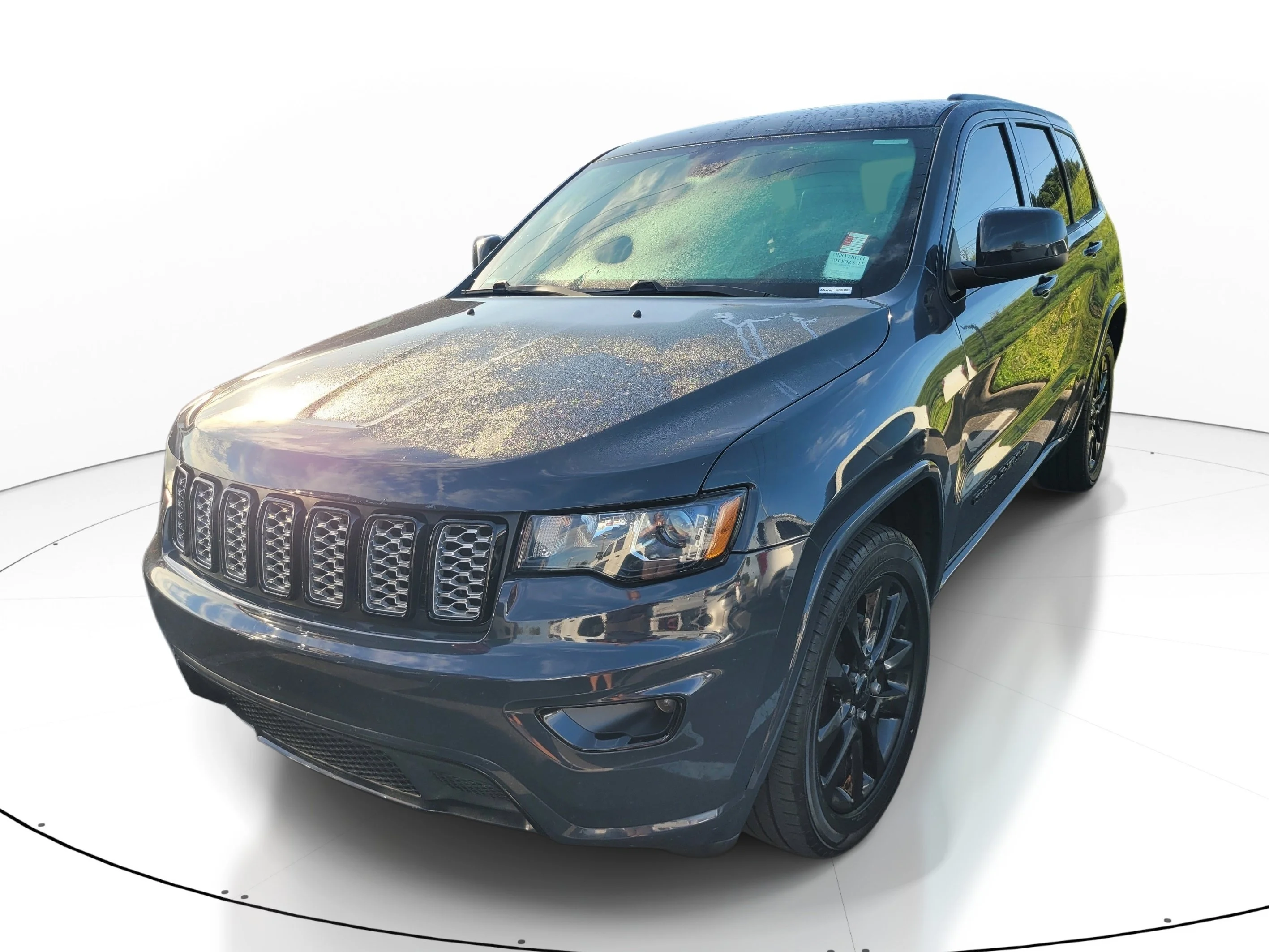 Used 2018 Rhino Clearcoat Jeep Altitude image 2