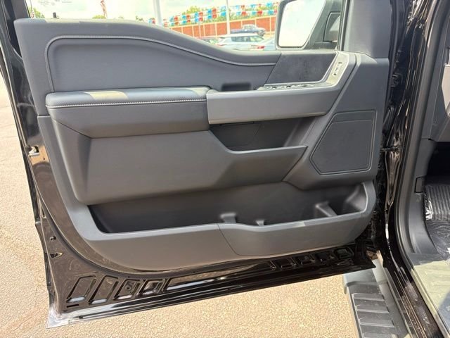 New 2026 Agate Black Metallic Ford XLT image 12