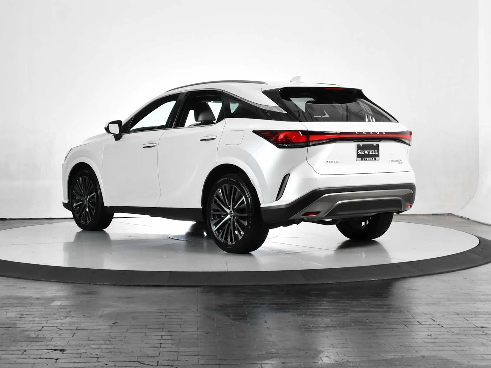 Certified Used 2024 EMINENT WHITE PEARL Lexus Premium Plus image 3