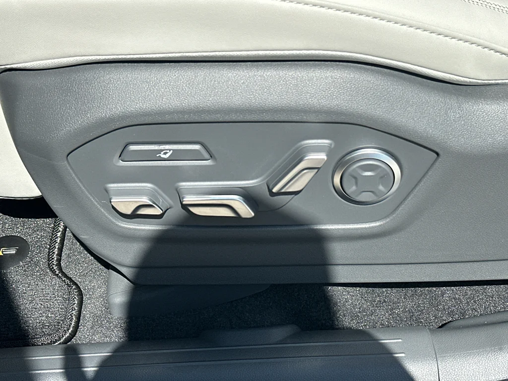 New 2026 Atlantis Blue Hyundai Calligraphy image 29