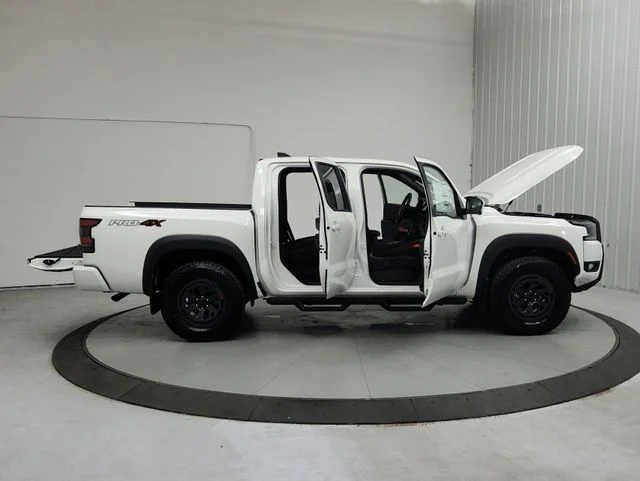 2026 Nissan Frontier PRO-4X - Photo 16