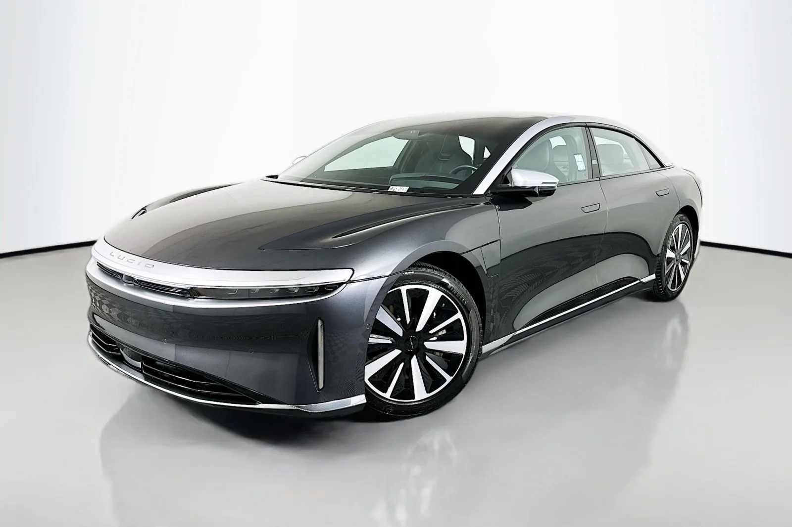 2022 Lucid Air Grand Touring's photo