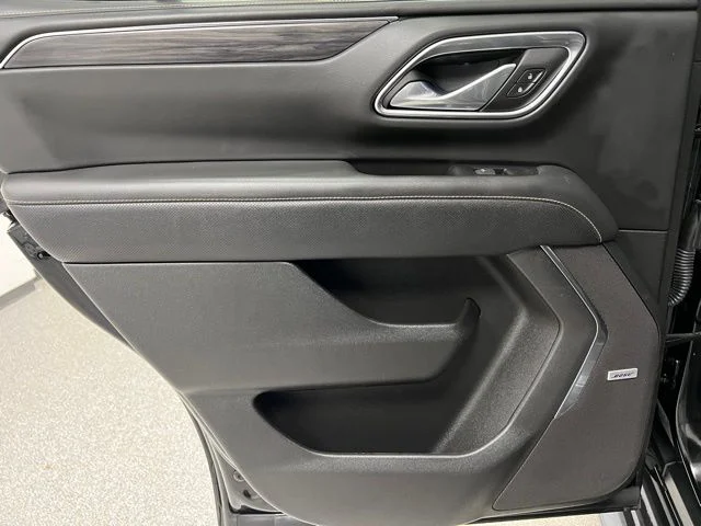 2024 GMC Yukon SLT - Photo 42