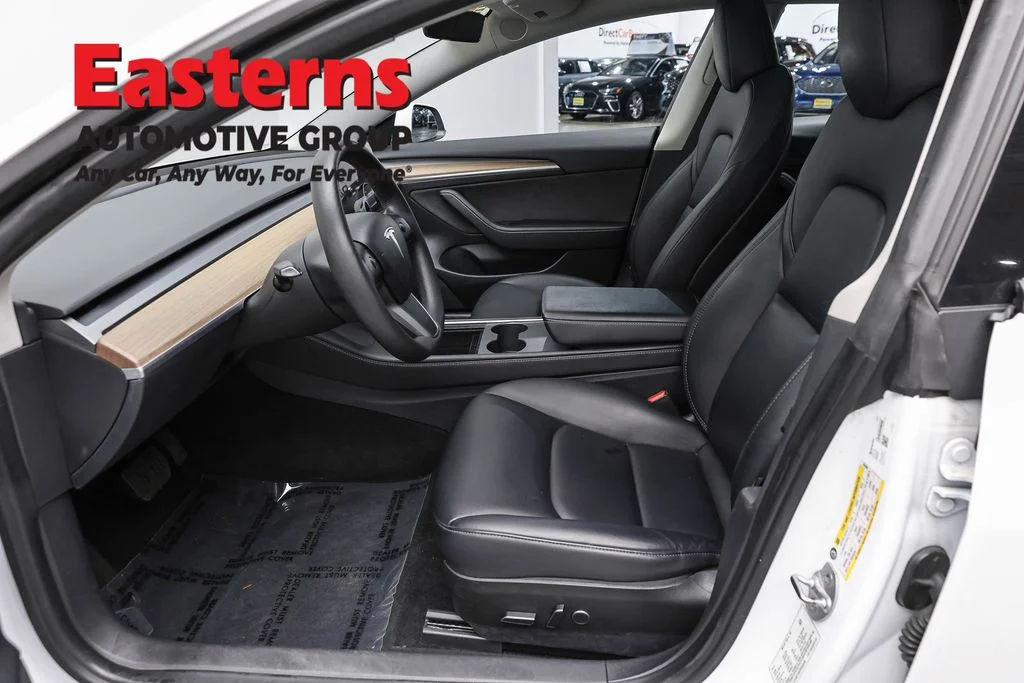 Used 2023 White Tesla Base image 14