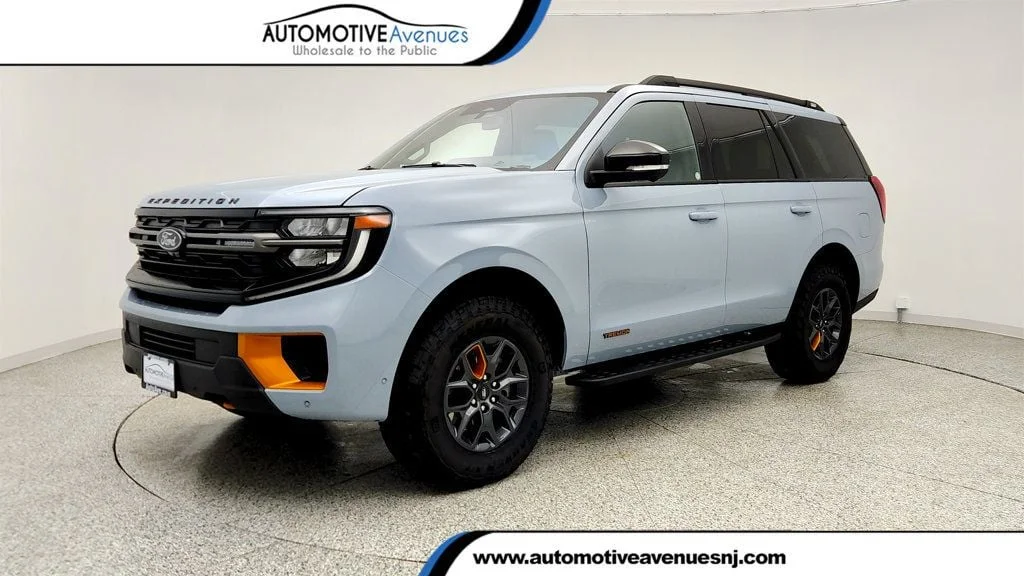 2025 Ford Expedition Tremor 4x4's photo