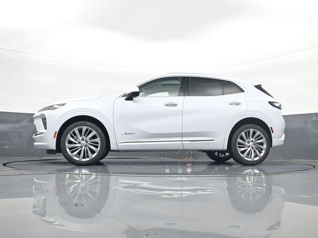 New 2026 Iridescent White Tricoat Buick Avenir image 28
