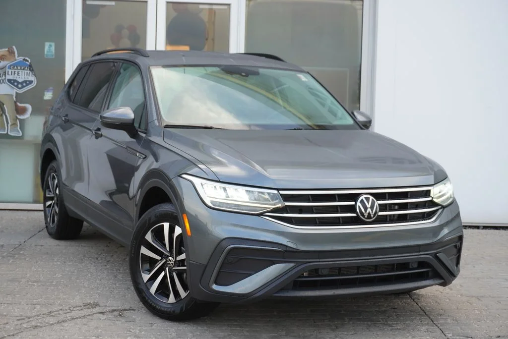 Certified Used 2023 Gray Volkswagen 2.0T S image 5