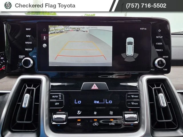 Used 2022 Aruba Green Kia S image 21
