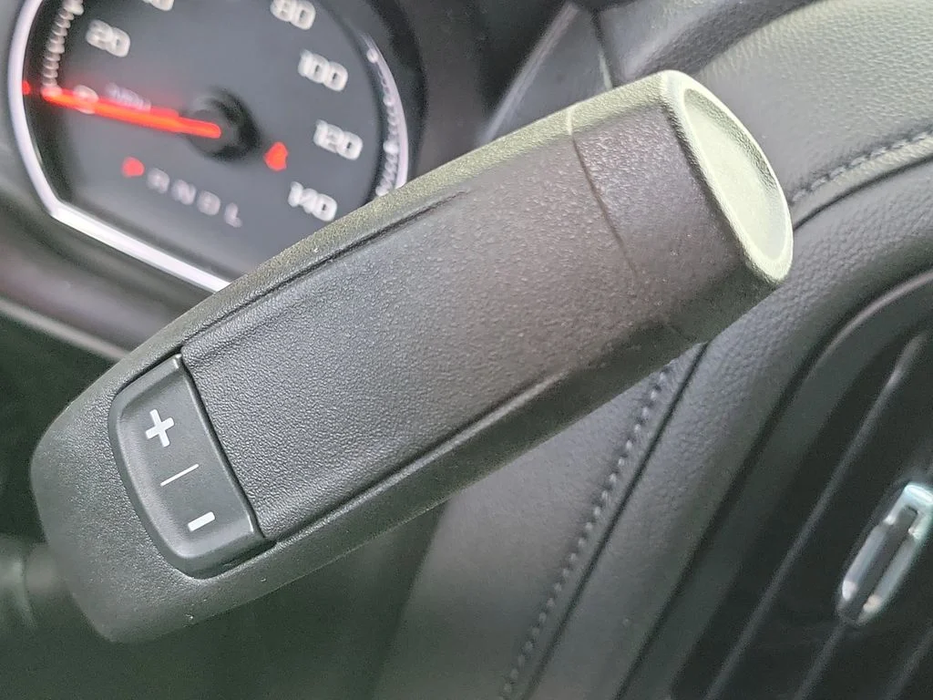 Used 2019 Silver Chevrolet RST image 35