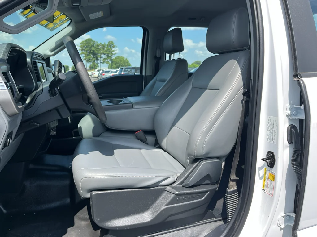 Used 2021 Oxford White Ford XL image 11
