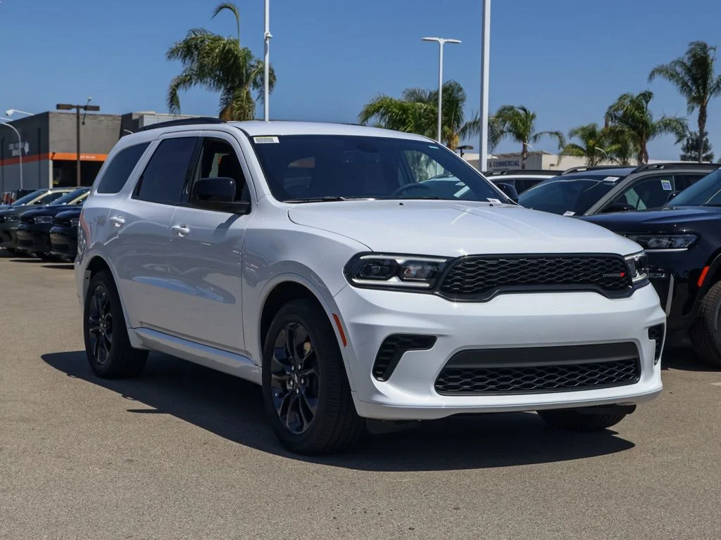 New 2026 White Knuckle Clear-Coat Exterior Paint Dodge GT Blacktop image 2