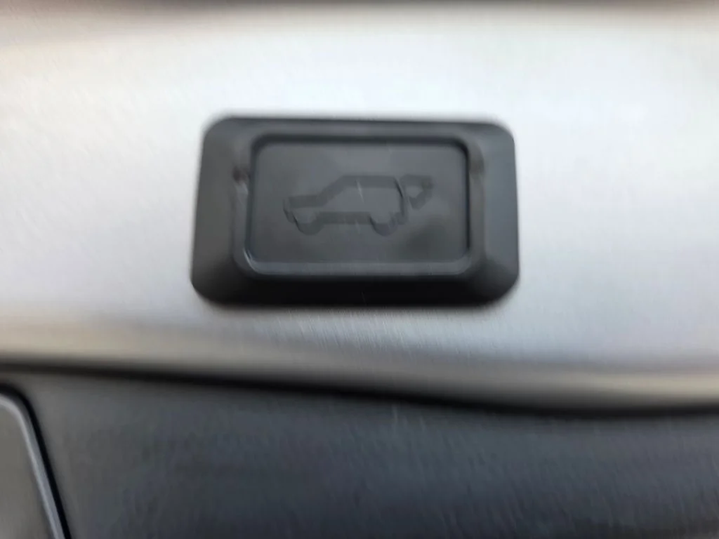 2020 Toyota RAV4 Limited - Photo 14