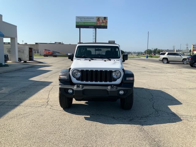 Used 2024 White Jeep Sport image 3