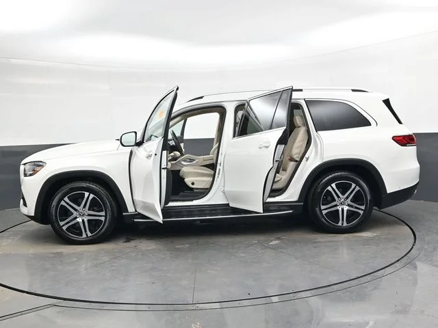 Used 2020  Mercedes-Benz GLS 450 image 38