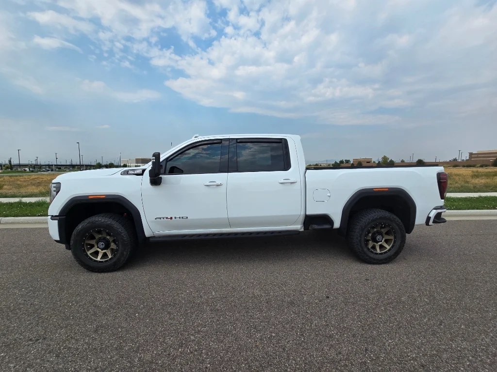 Used 2024 Summit White GMC AT4 image 2