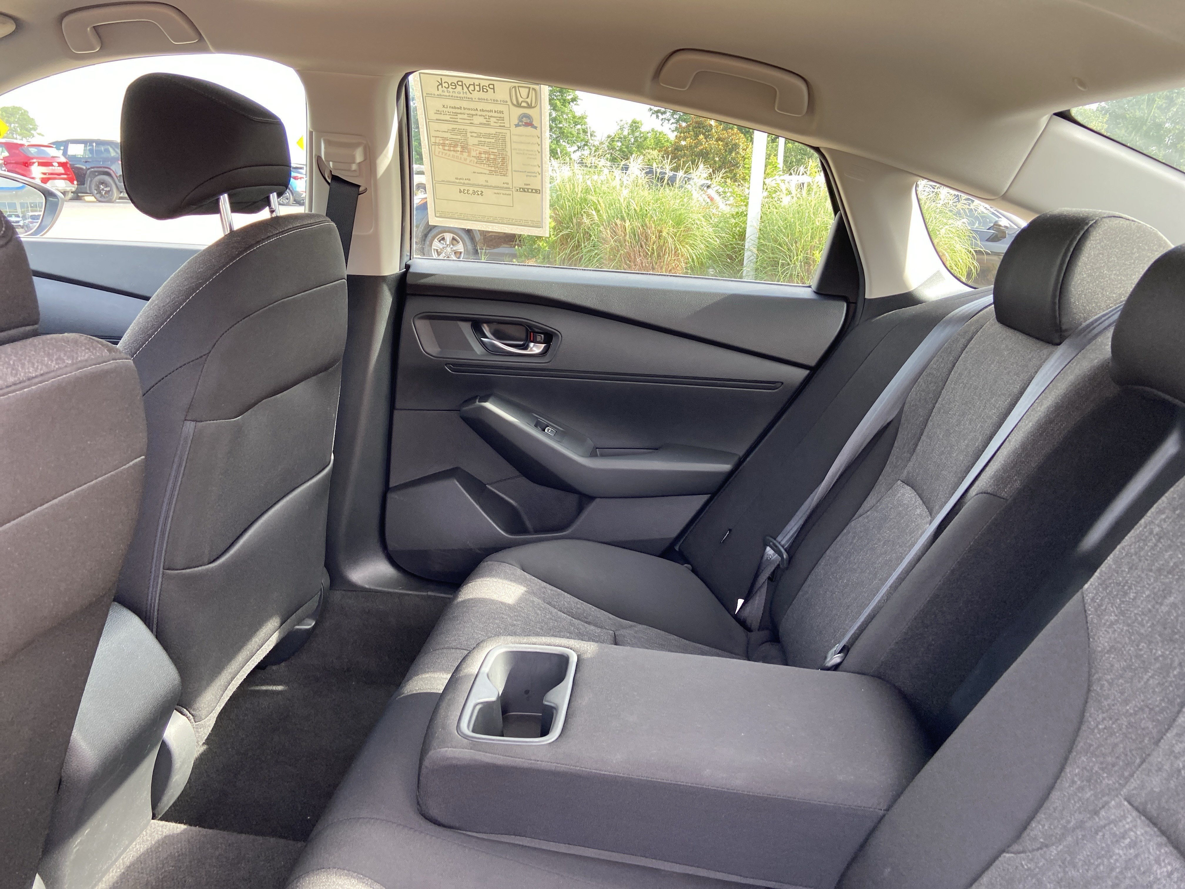 Used 2024 Meteorite Gray Metallic Honda LX image 17