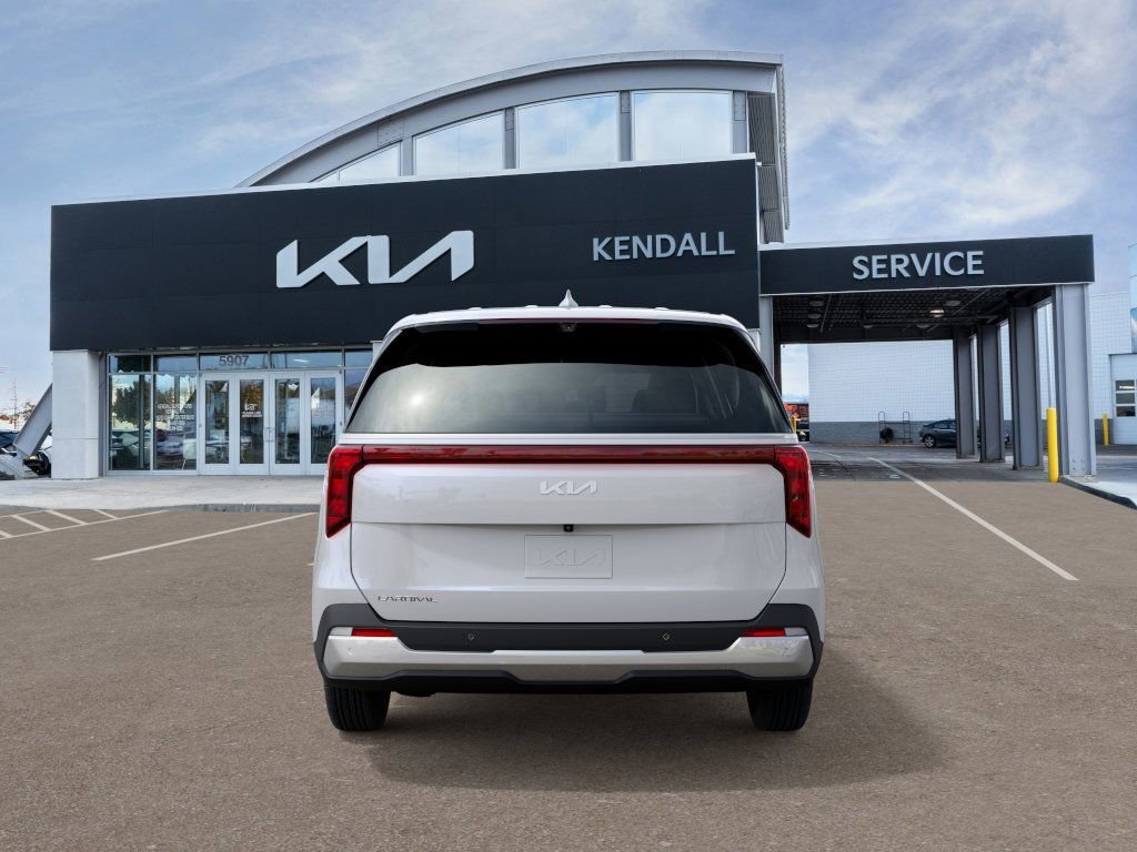2026 Kia Carnival LXS photo 3