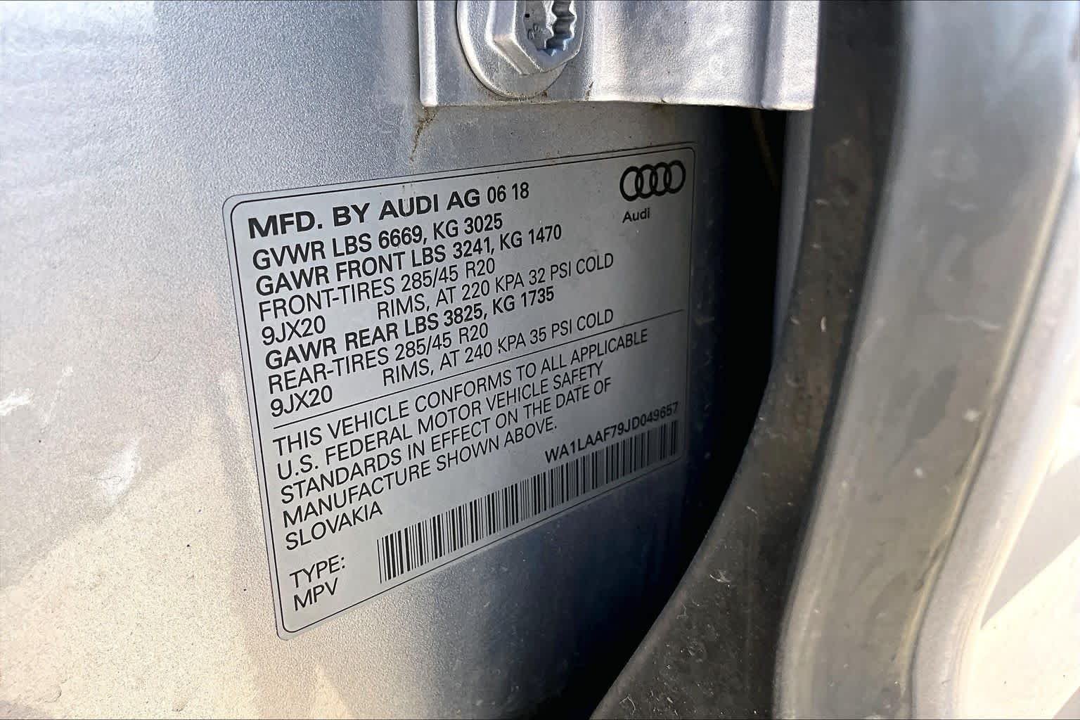 Used 2018 Florett Silver Metallic Audi Premium Plus image 35