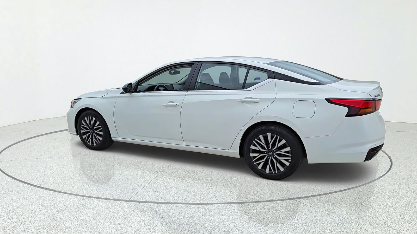 Certified Used 2026 White Nissan 2.5 SV image 6