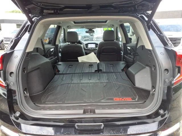 2024 GMC Terrain Denali - Photo 17