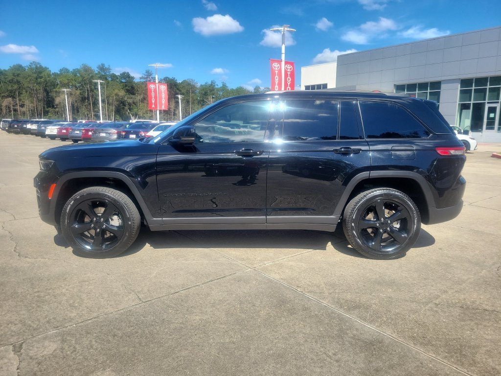 Used 2025 Black Jeep Limited image 2