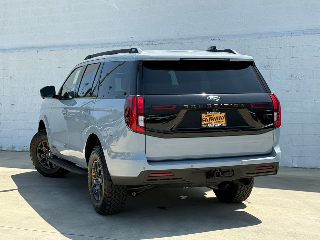 New 2026 Glacier Gray Metallic Tri-Coat Ford Tremor® image 4