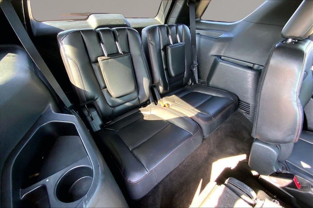 Used 2018 Ingot Silver Ford Sport image 27