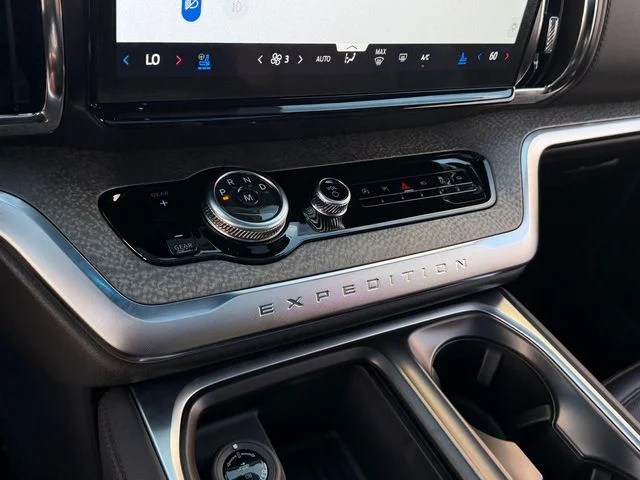 New 2026 Oxford White Ford Tremor® image 10