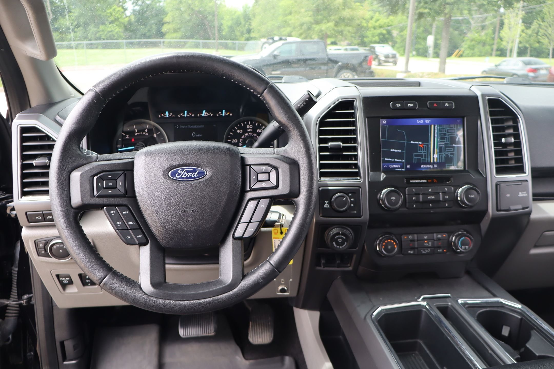 Used 2020 Black Metallic Ford XLT image 19