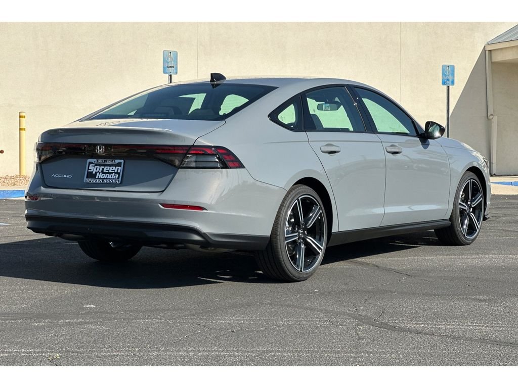 New 2026 Urban Gray Pearl Honda SE image 4