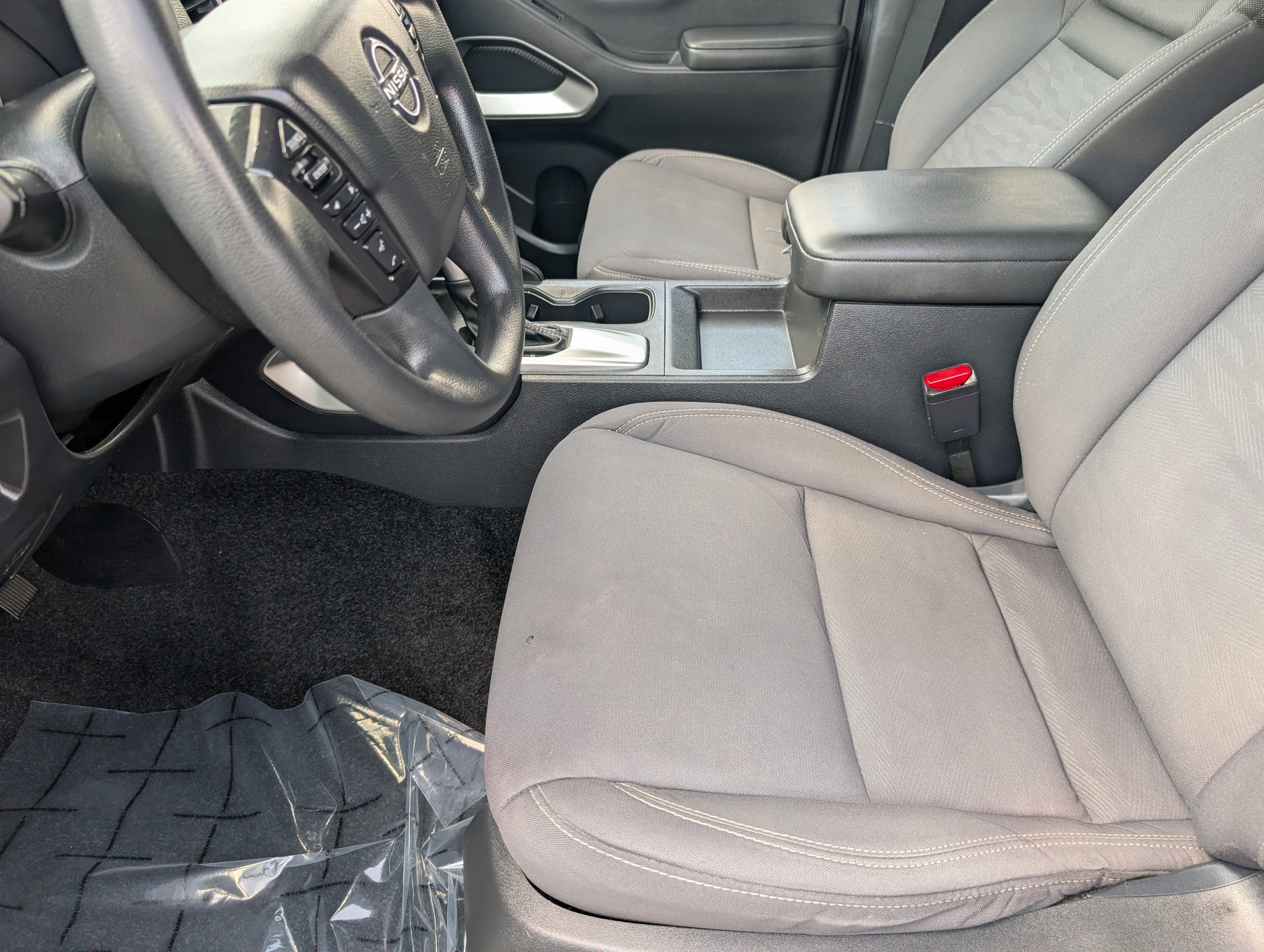 Used 2023 Glacier White Nissan SV image 9