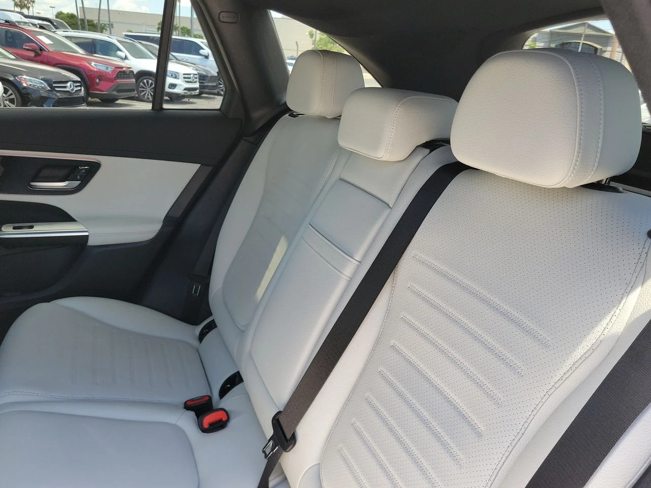 Used 2026 Black Mercedes-Benz GLC 300 image 13