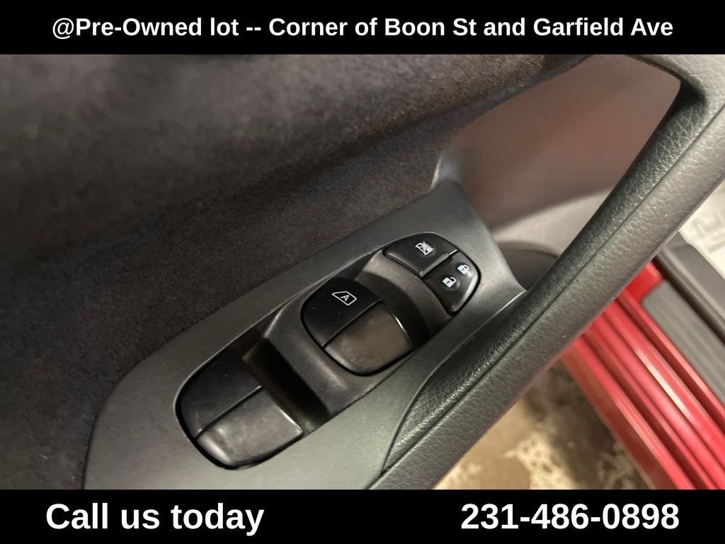Used 2013 Red Nissan 2.5 S image 16