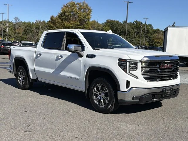 Used 2025 White GMC SLT image 14
