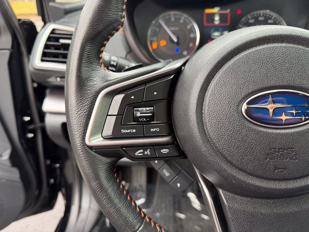 Used 2019 Crystal Black Silica Subaru 2.0i Limited image 17