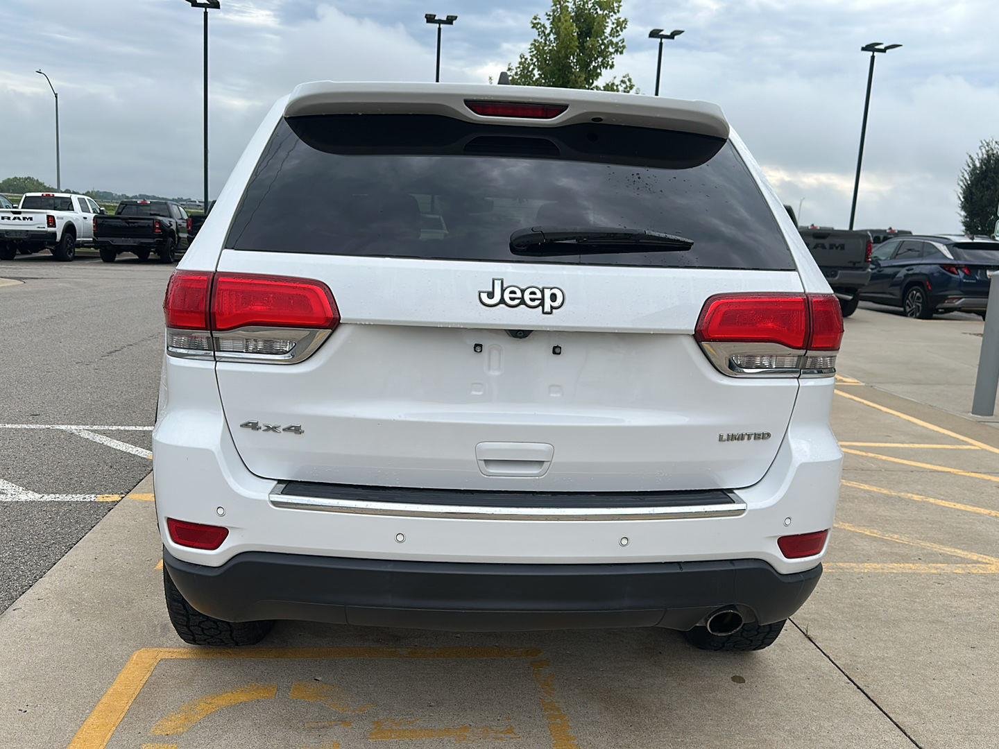 Used 2017 Jeep Grand Cherokee Limited with VIN 1C4RJFBG7HC863177 for sale in Kansas City